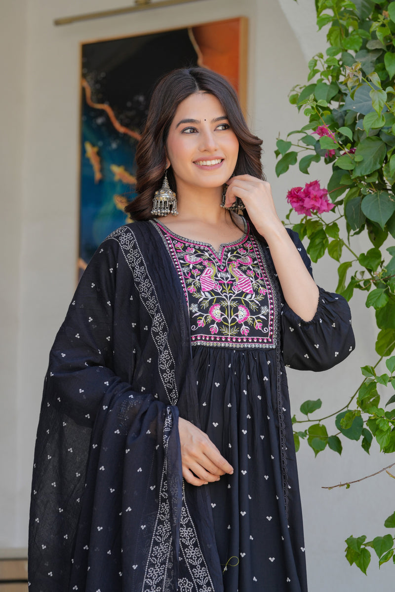 Noir Heritage Embroidered Cotton Kurta Pant Set with Dupatta