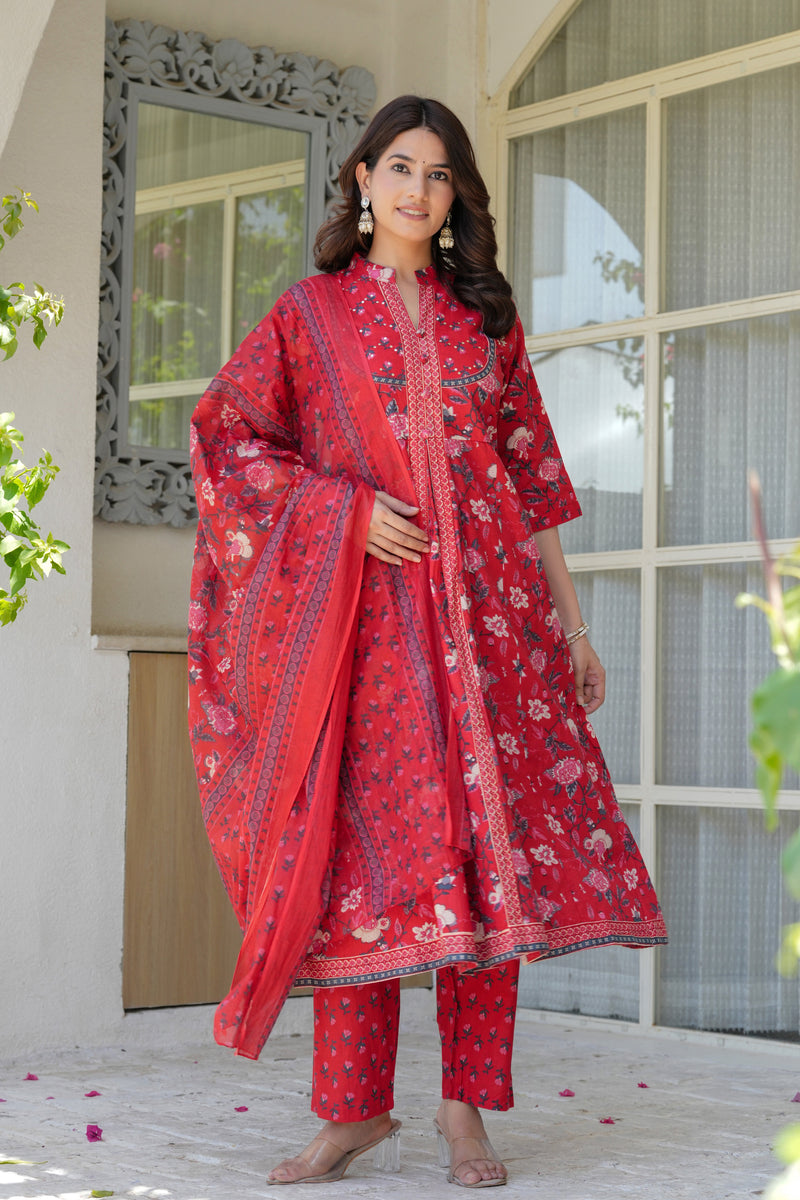 Red Heritage Floral Kurta & Pant Set