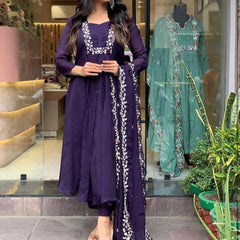 Elegant Purple Embroidered Kurta Set with Dupatta for Women