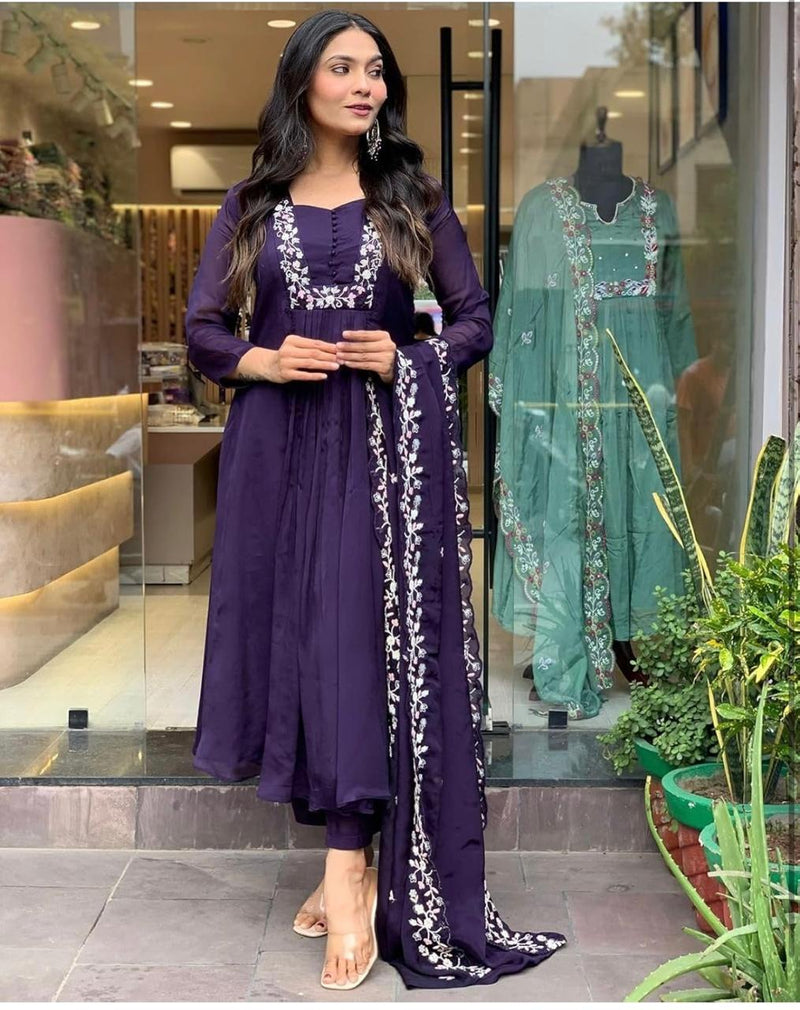 Elegant Purple Embroidered Kurta Set with Dupatta for Women