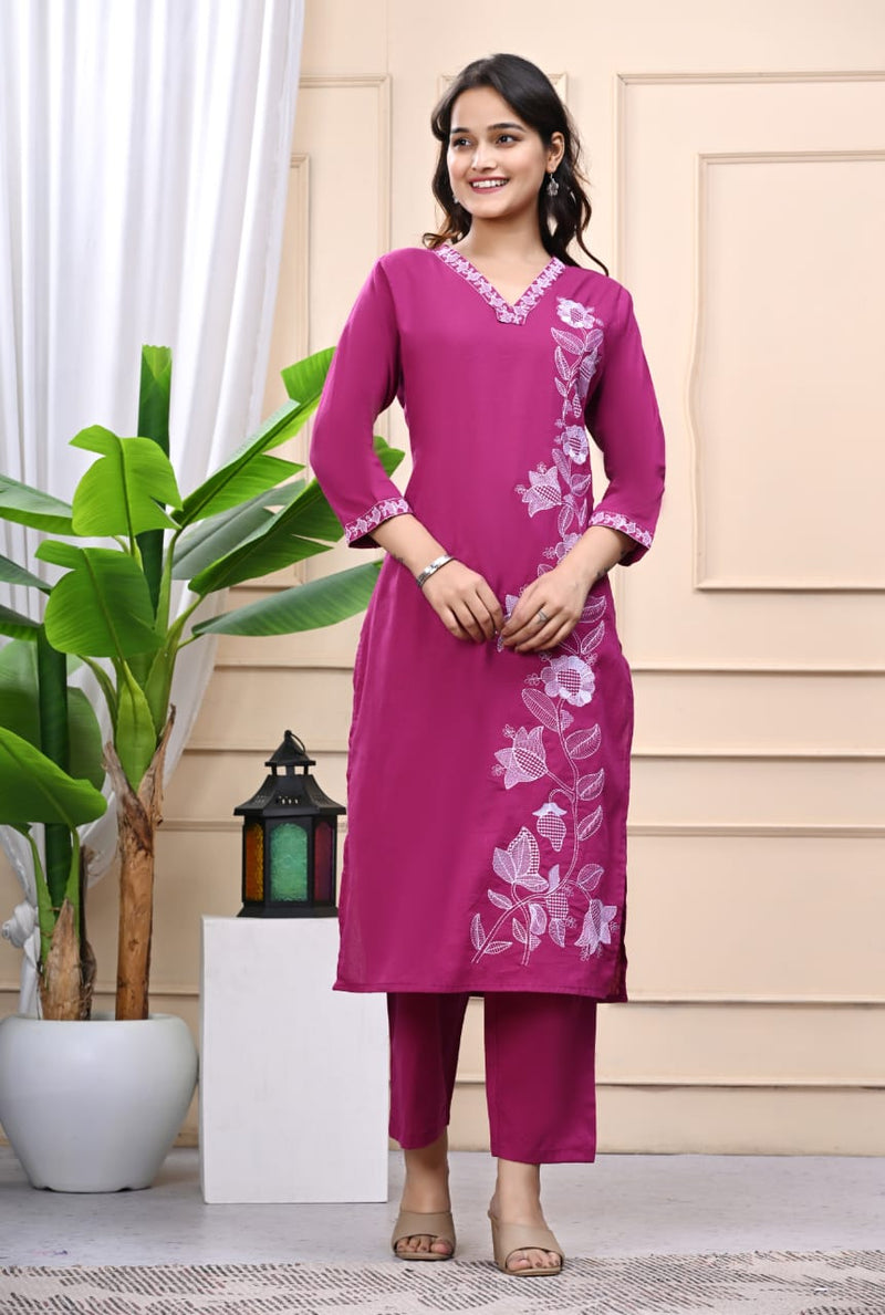 Elegant Green Embroidered Kurta Set for Women
