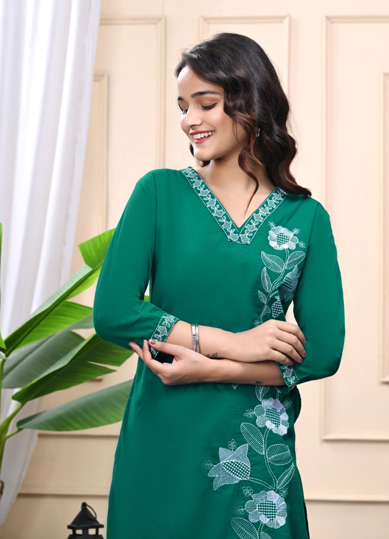 Elegant Green Embroidered Kurta Set for Women