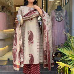 Straight  Kurta 3 Pcs Set With New Style in Print